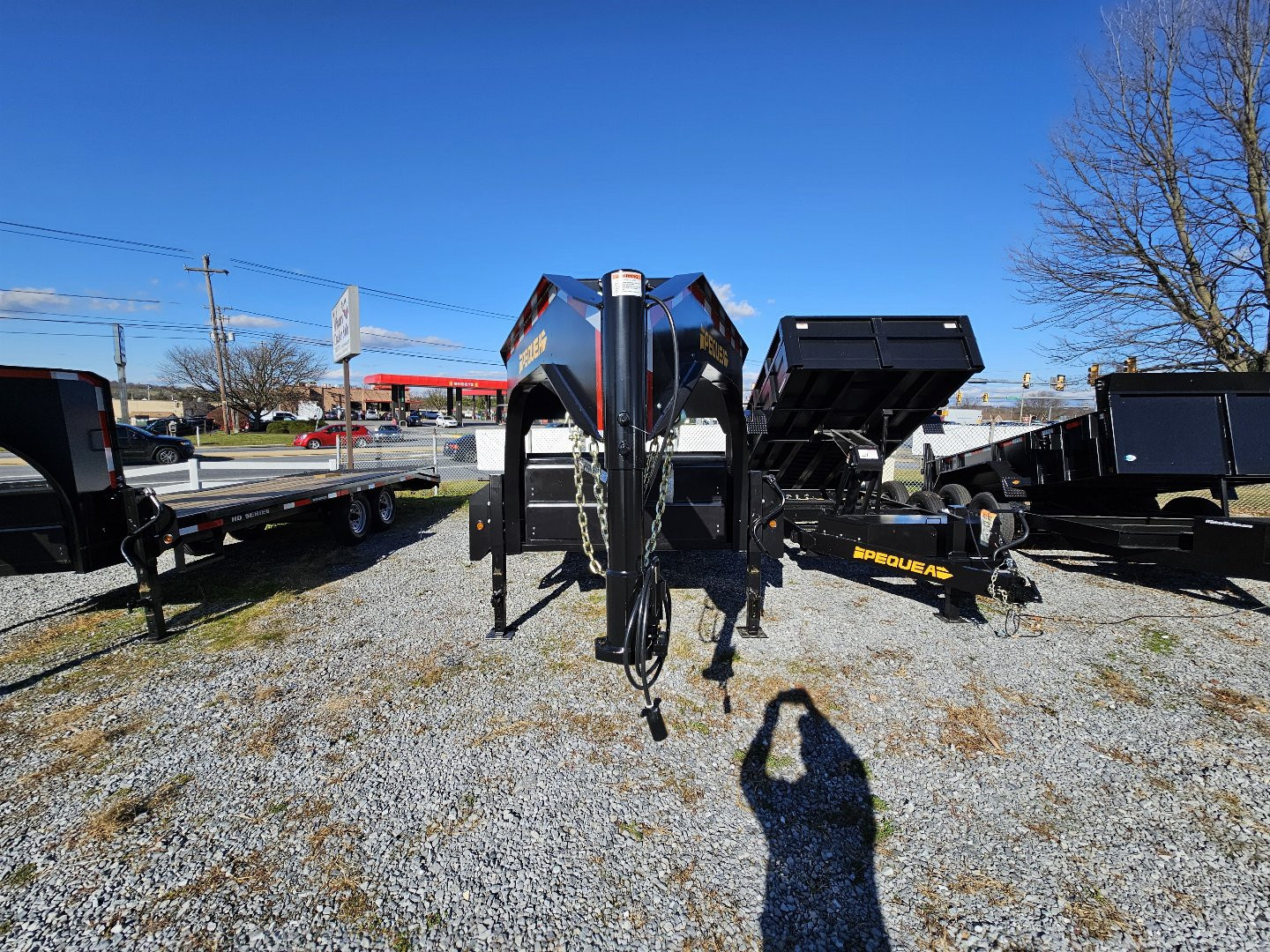 New 2024 PEQUEA TRAILERS TRHDG22 LEVELER Gooseneck Bodies