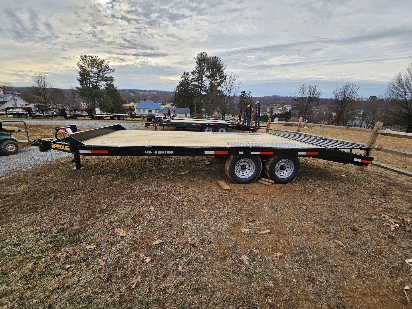 New 2024 PEQUEA TRAILERS HDDO 20' LEVELER Deckover Trailer