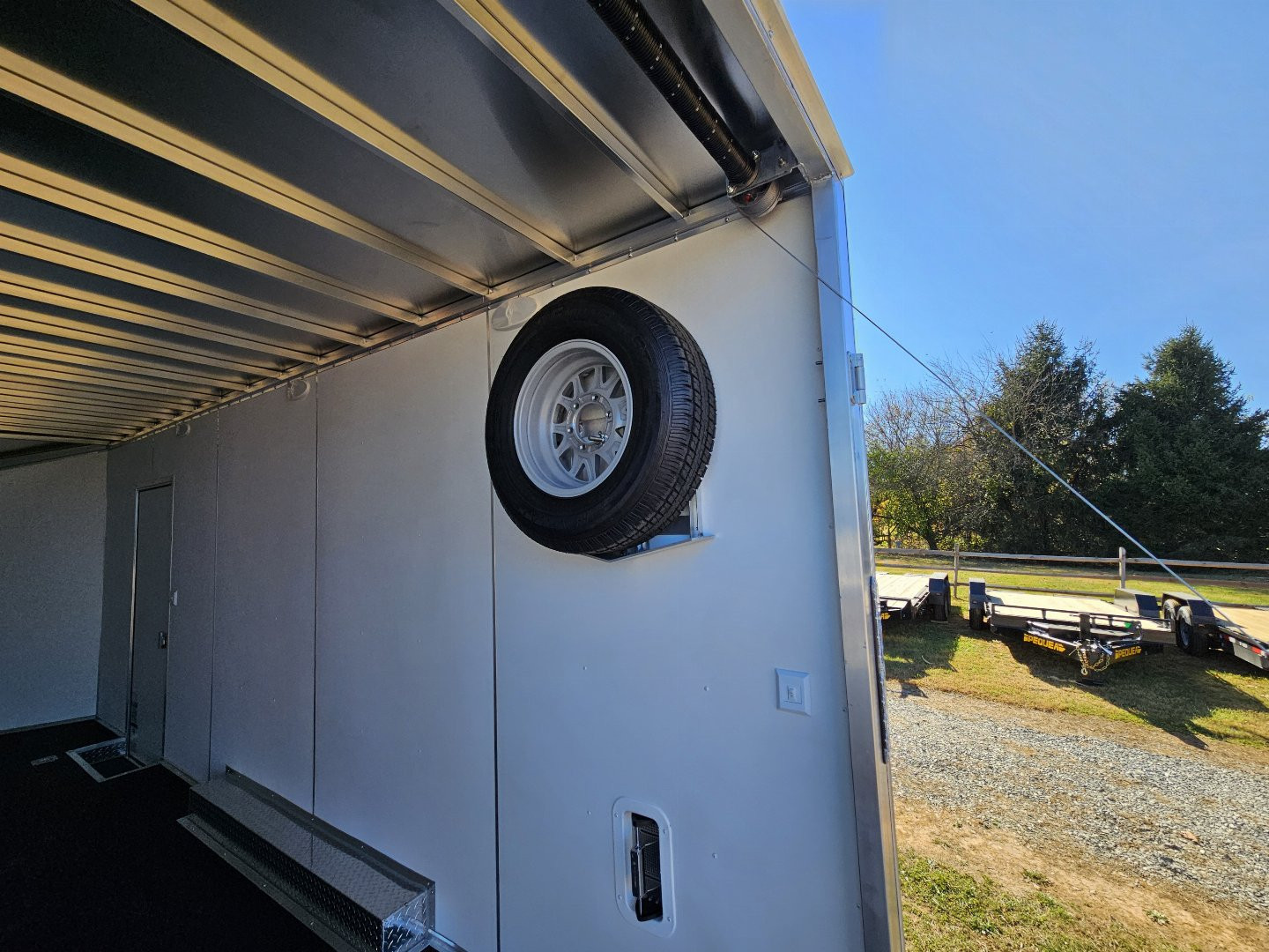 New 2025 Lightning Trailers V8.5X20TA Car / Racing Trailer