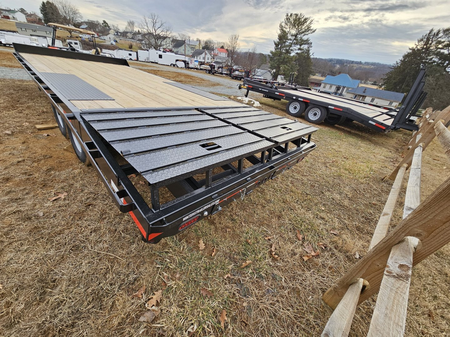 New 2025 PEQUEA TRHD20 Deckover Trailer