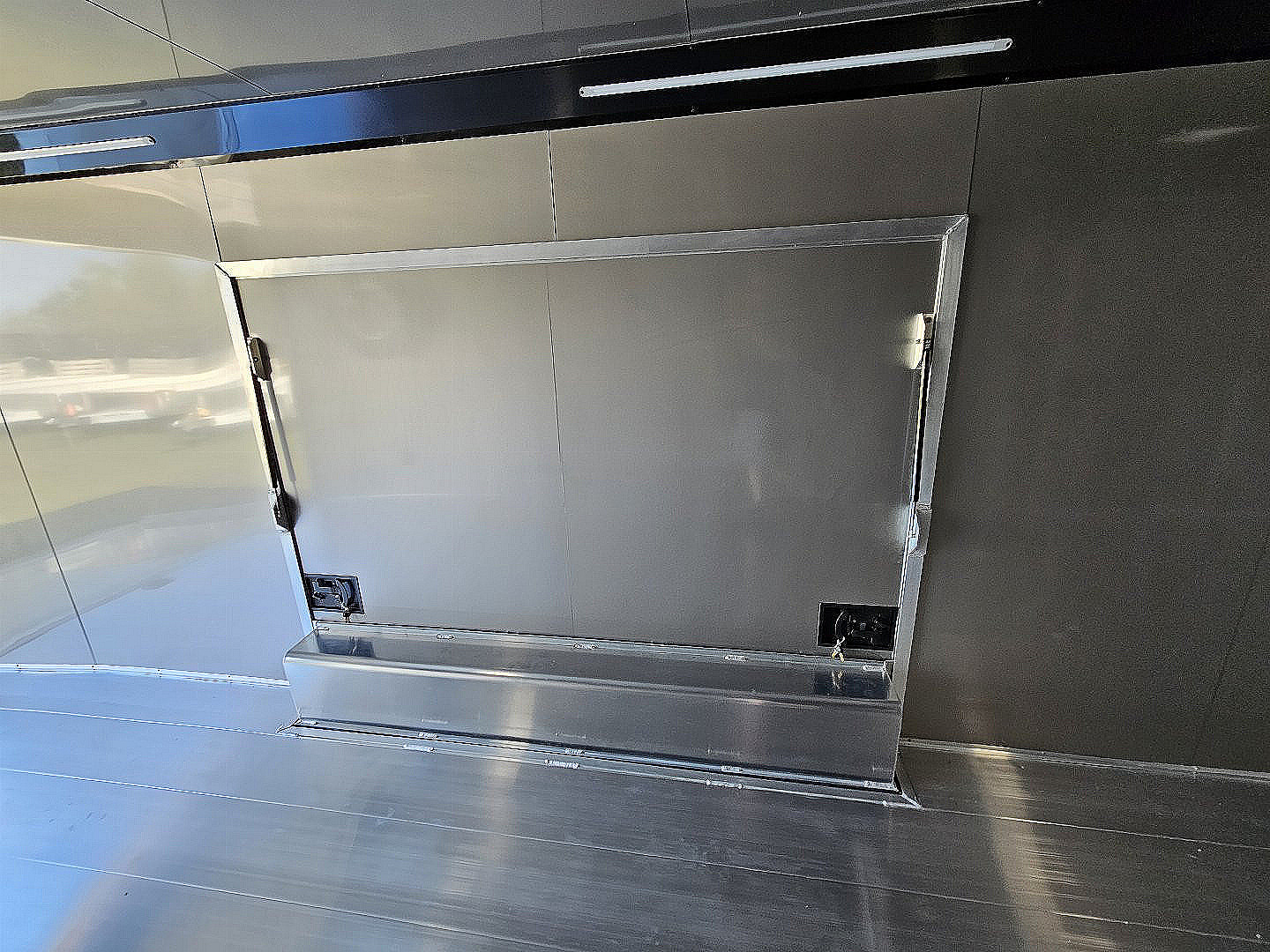 New 2024 Featherlite Trailers 4410 8.5X28 Car / Racing Trailer