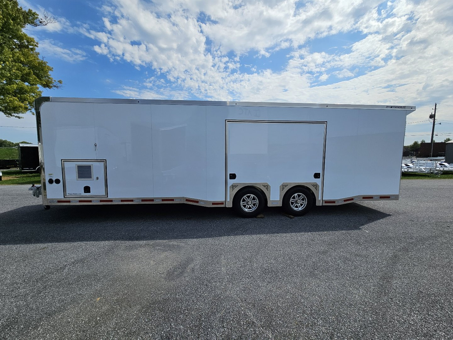 New 2024 Featherlite Trailers 4410 8.5X28TA Car / Racing Trailer