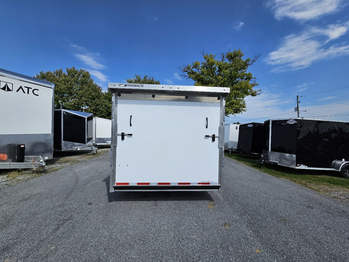 New 2024 Featherlite Trailers 4410 8.5X28TA Car / Racing Trailer