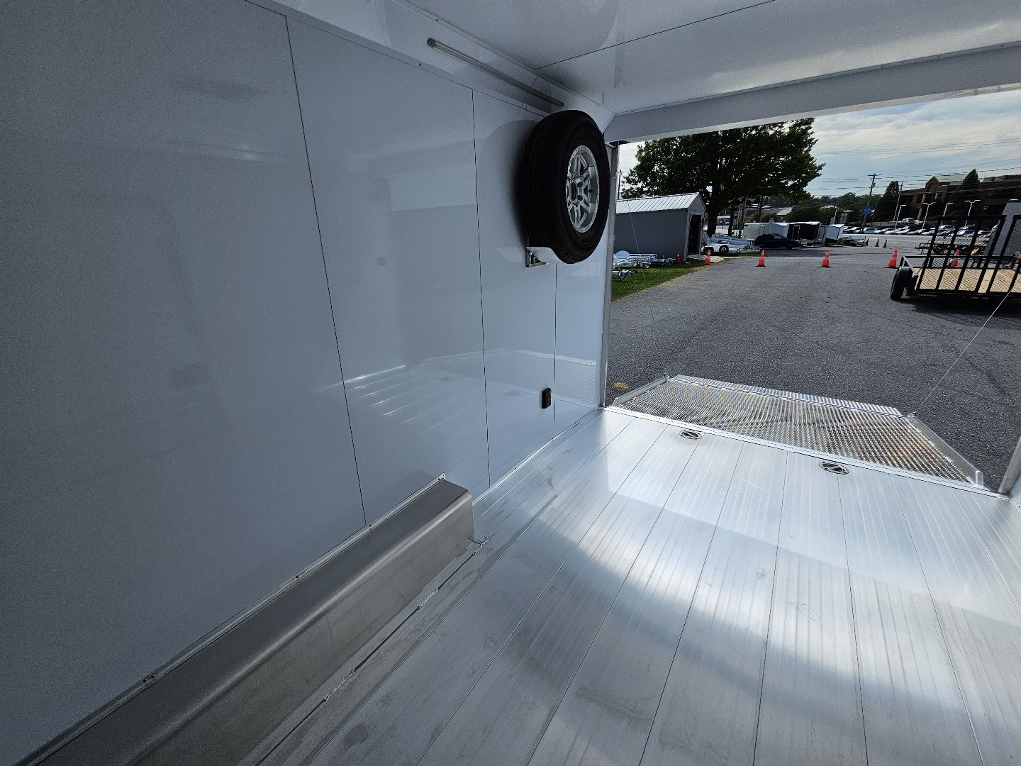 New 2024 Featherlite Trailers 4410 8.5X28TA Car / Racing Trailer