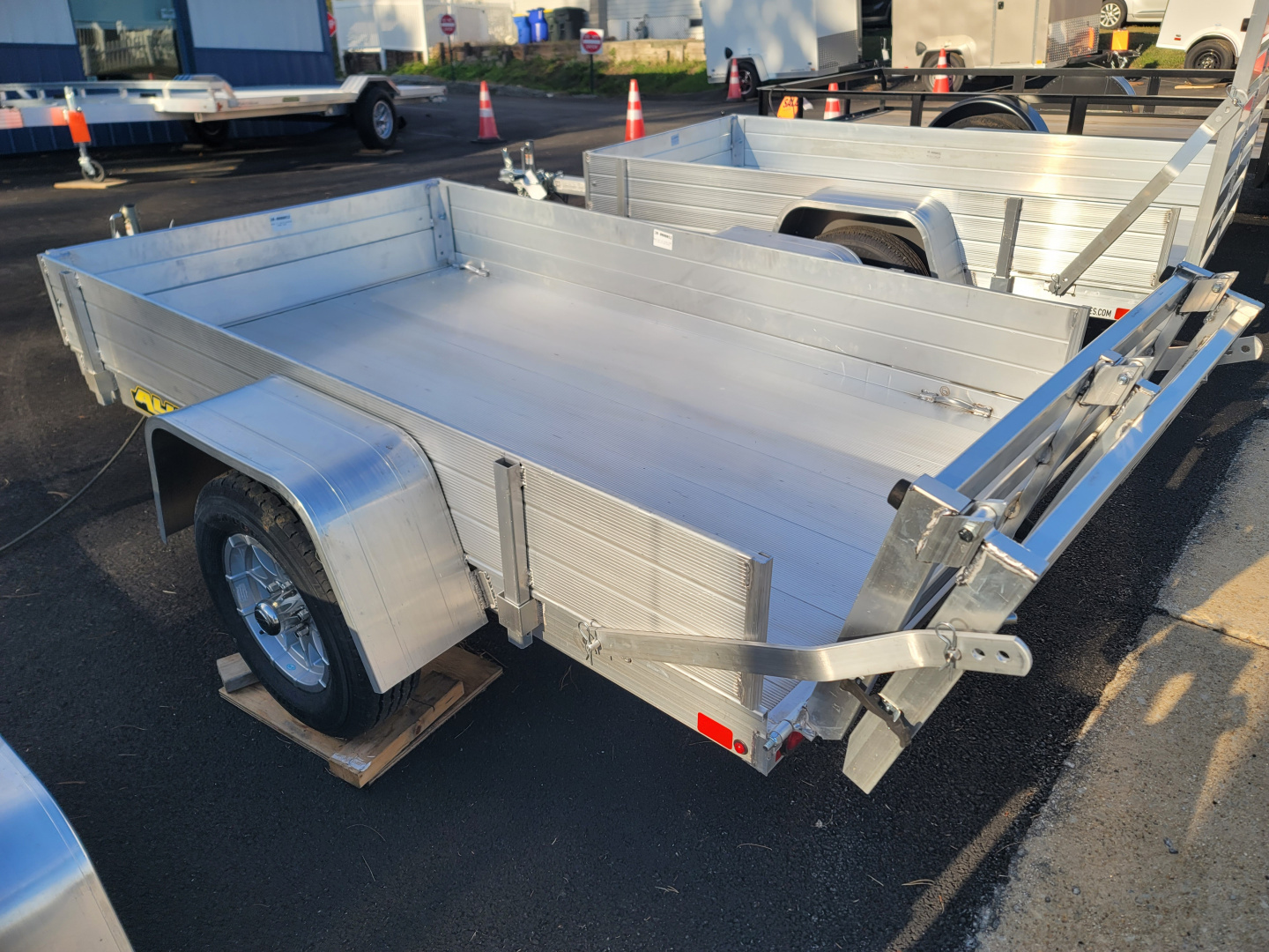 New 2025 ALUMA 54X8' UTILITY WITH TAILGATE Utility Trailer
