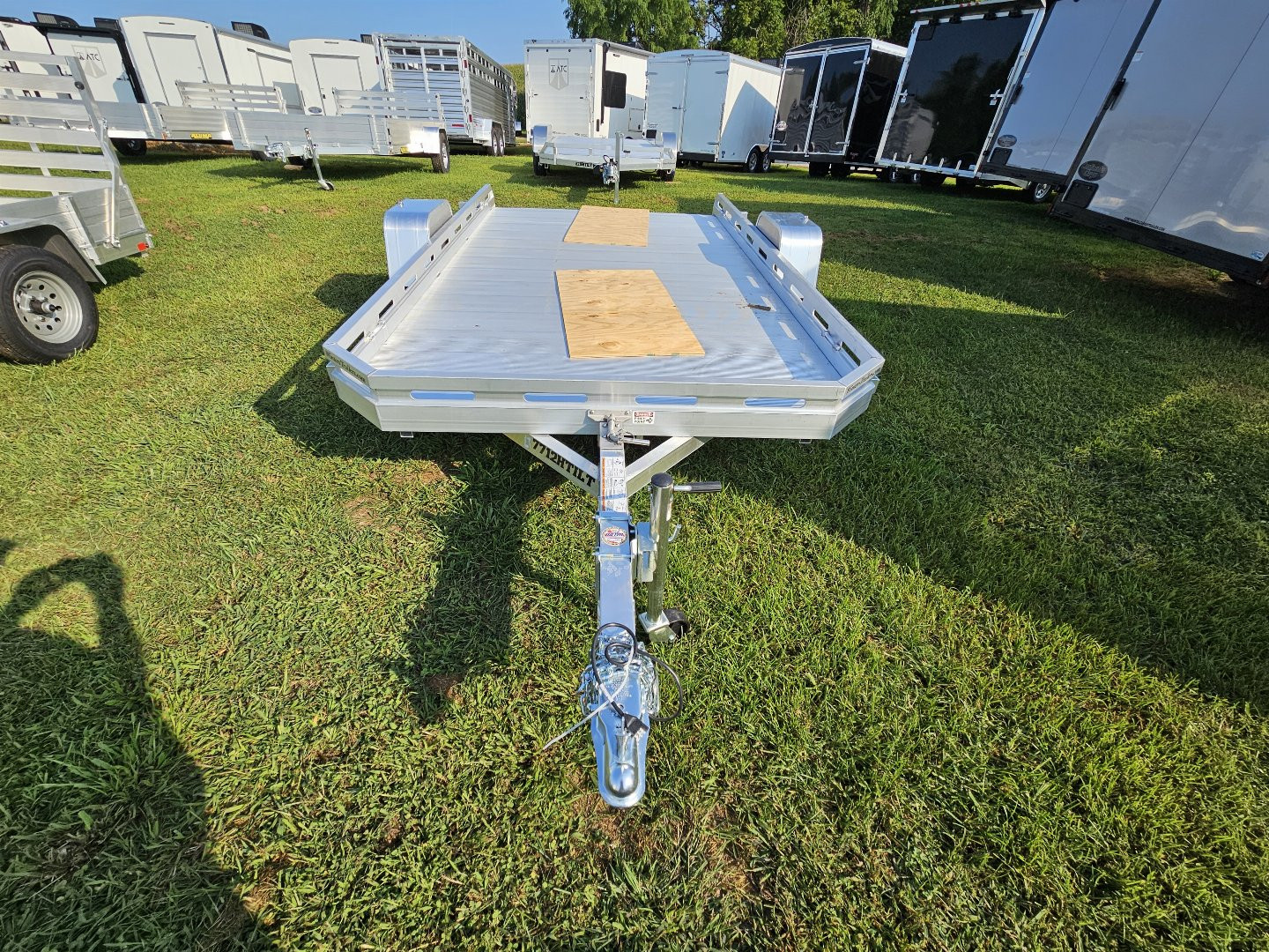 New 2025 ALUMA 7712H-TILT-S Utility Trailer