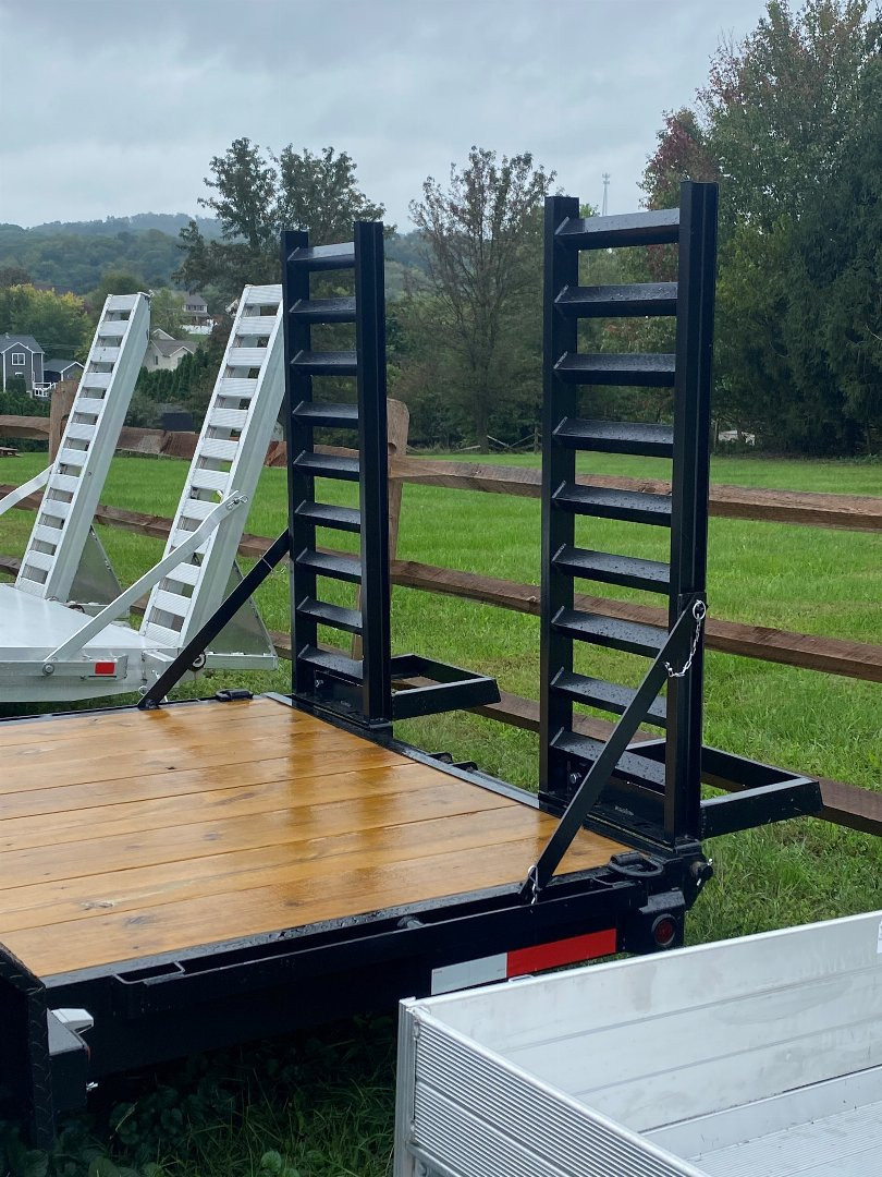 New 2024 PEQUEA 1020SST Equipment Trailer