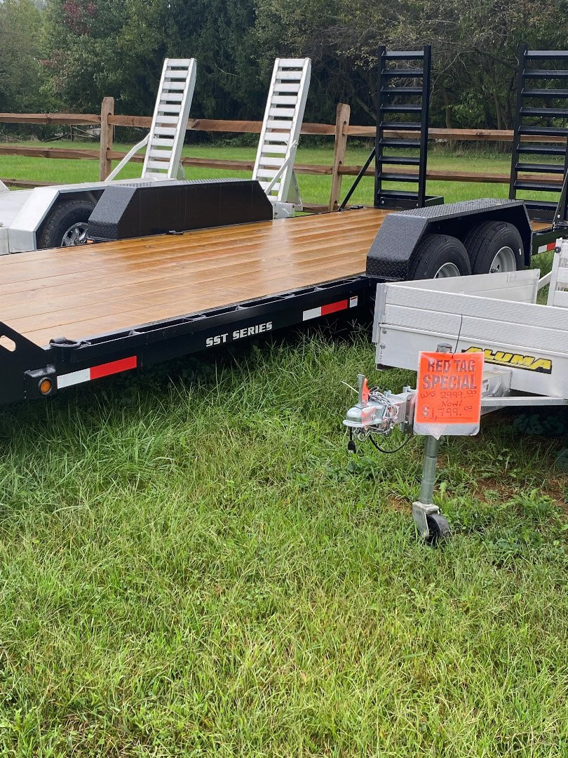 New 2024 PEQUEA 1020SST Equipment Trailer