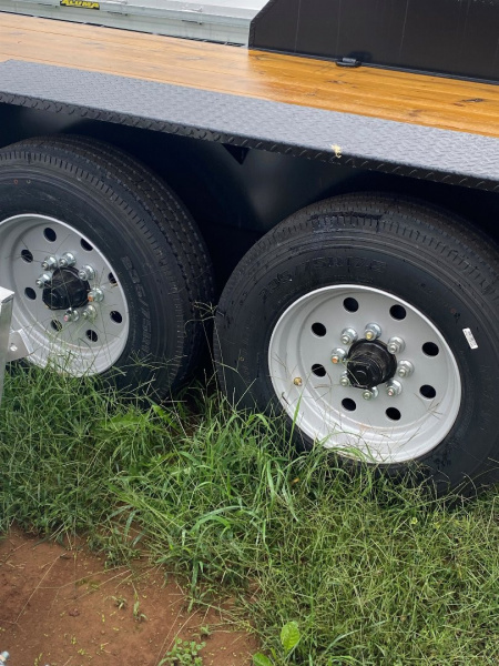 New 2024 PEQUEA 1020SST Equipment Trailer