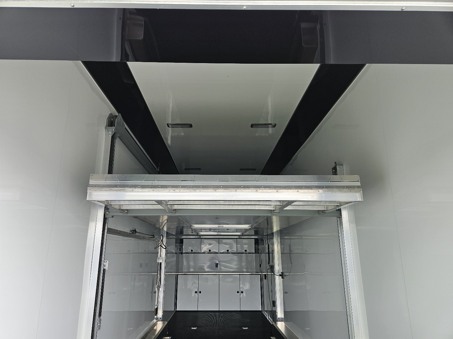 New 2025 ATC ROM800 8.5X30TTT Stacker