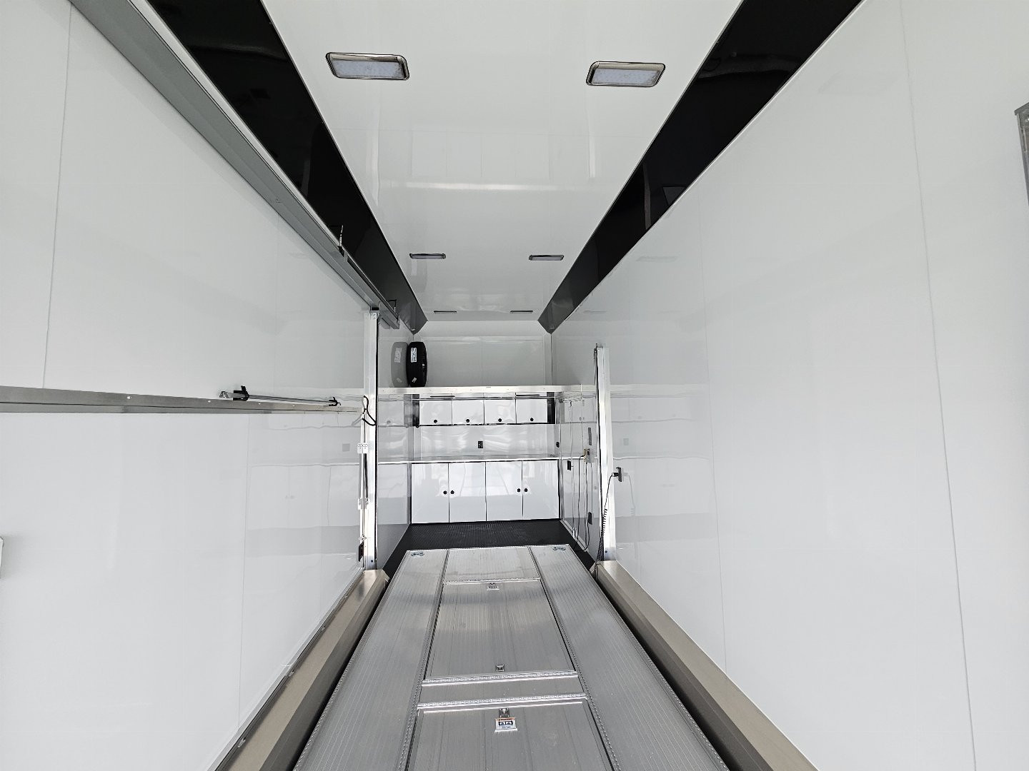 New 2025 ATC ROM800 8.5X30TTT Stacker