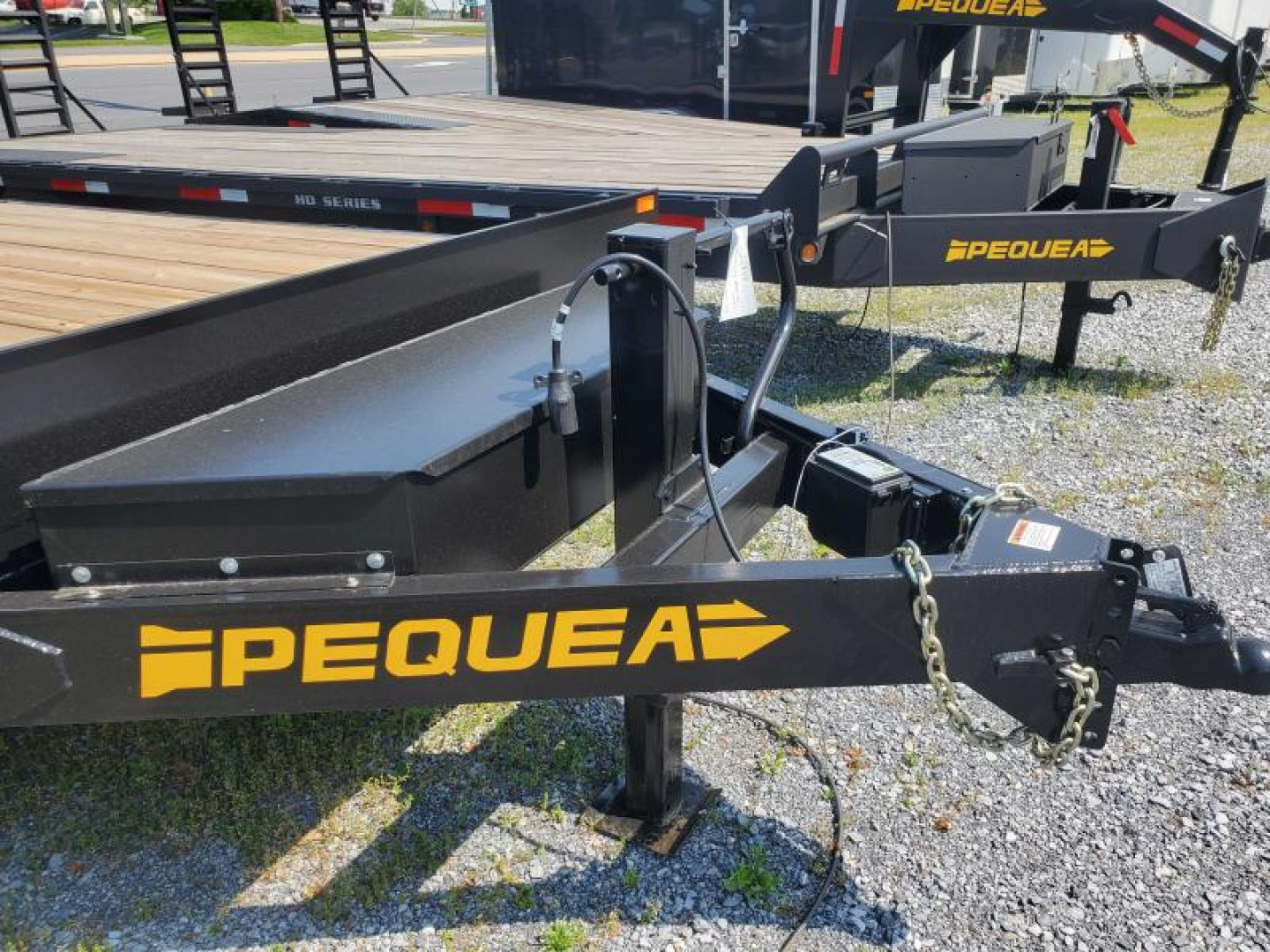 New 2024 PEQUEA DECKOVER 22 Deckover Trailer