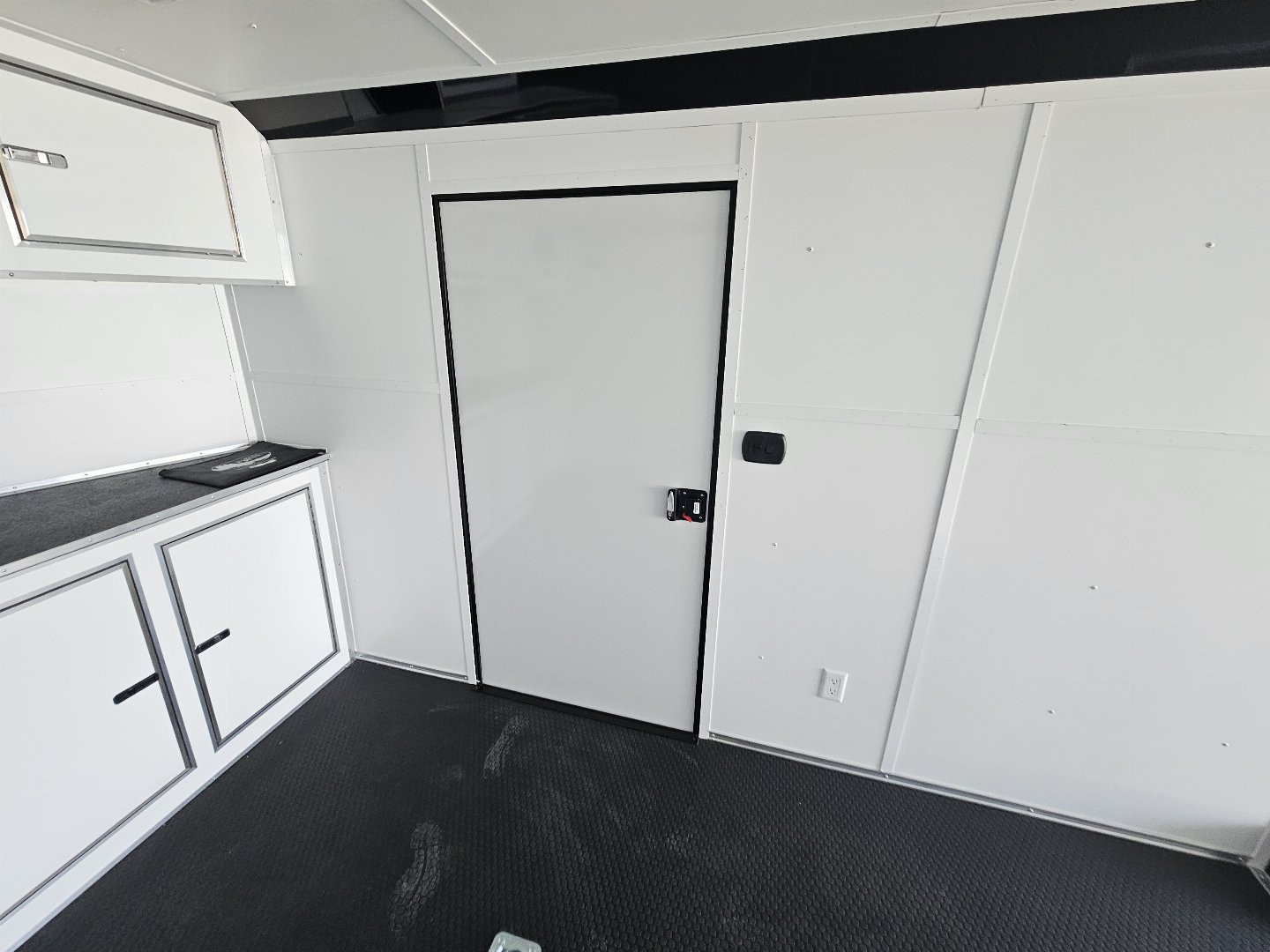 New 2025 CARGO MATE EHW8.5X24TA3 Car / Racing Trailer