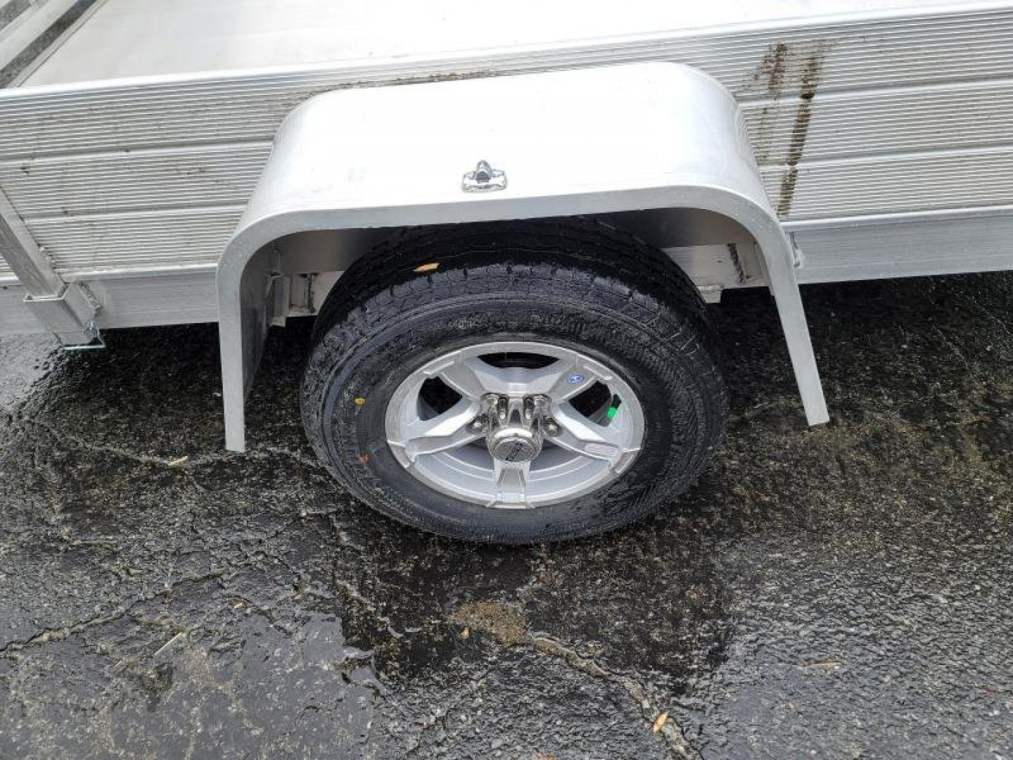 New 2024 Aluma 7210S-TG Utility Trailer