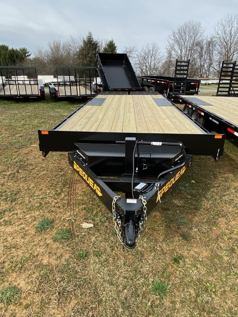 New 2024 PEQUEA DECKOVER 24 leveler Trailer