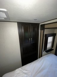 Used 2016 Momentum Fifth-Wheel Toy Hauler Toy Hauler