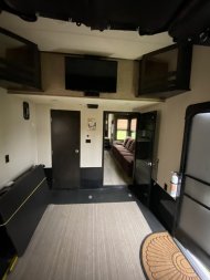 Used 2016 Momentum Fifth-Wheel Toy Hauler Toy Hauler