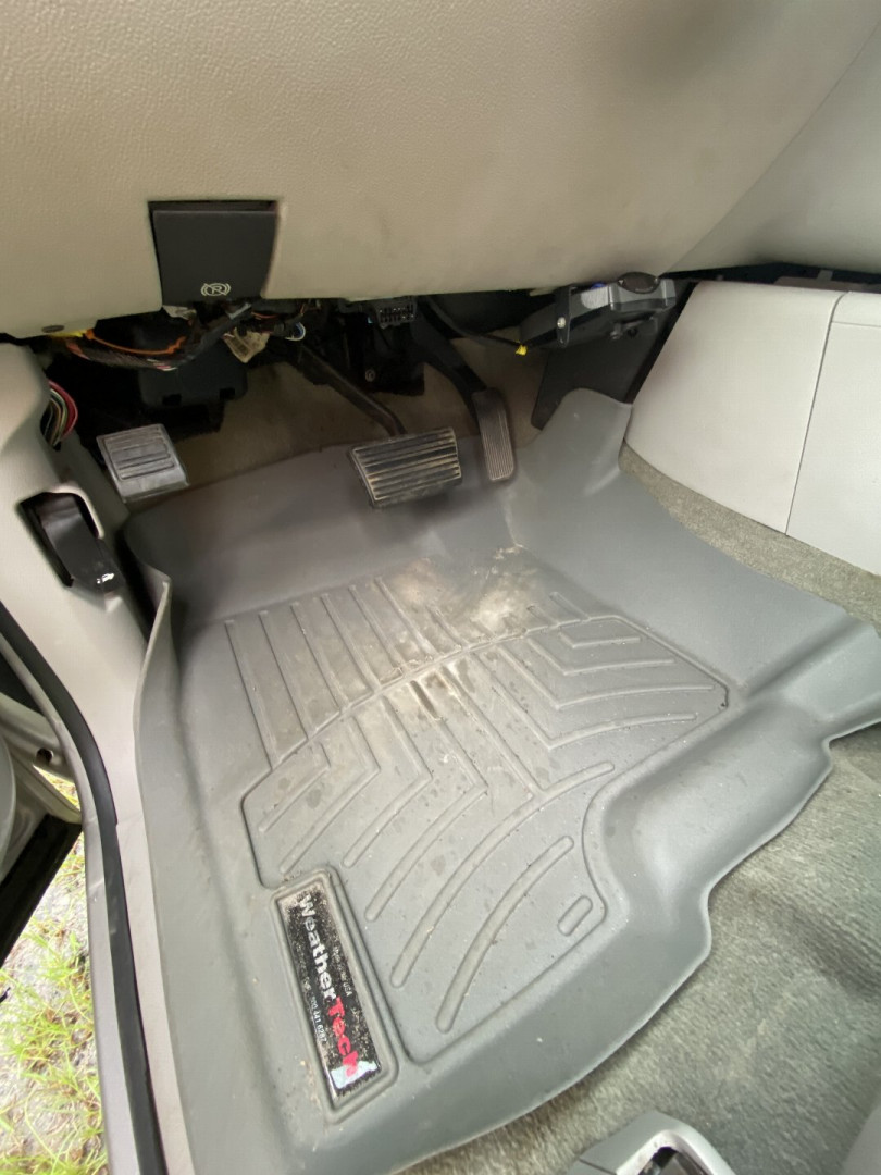 Used 2007 GMC Long Bed Truck & 2023 102x40 Gooseneck Trailer