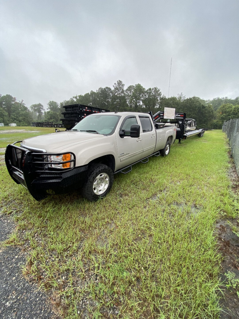 Used 2007 GMC Long Bed Truck & 2023 102x40 Gooseneck Trailer