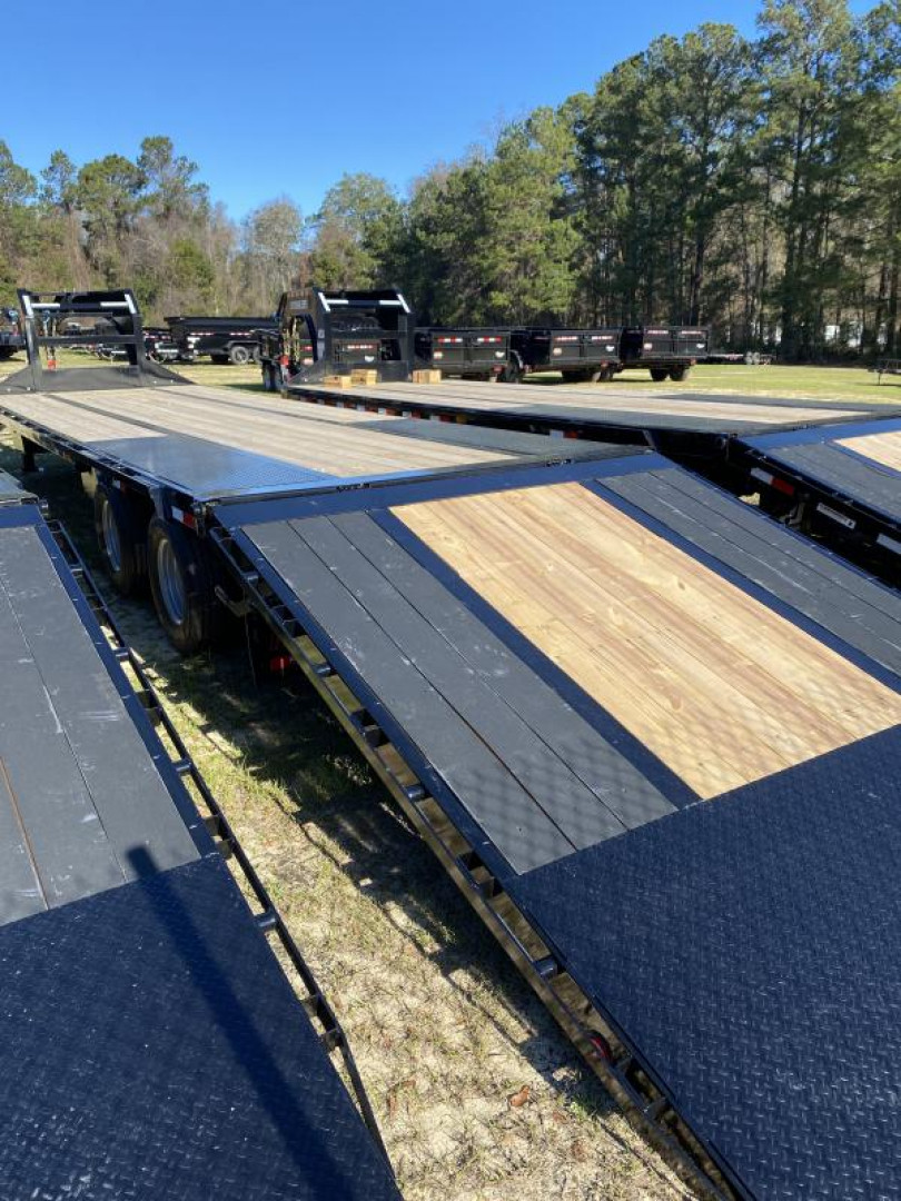 New 2023 PJ TRAILERS  102 x 36' LY Gooseneck Bodies