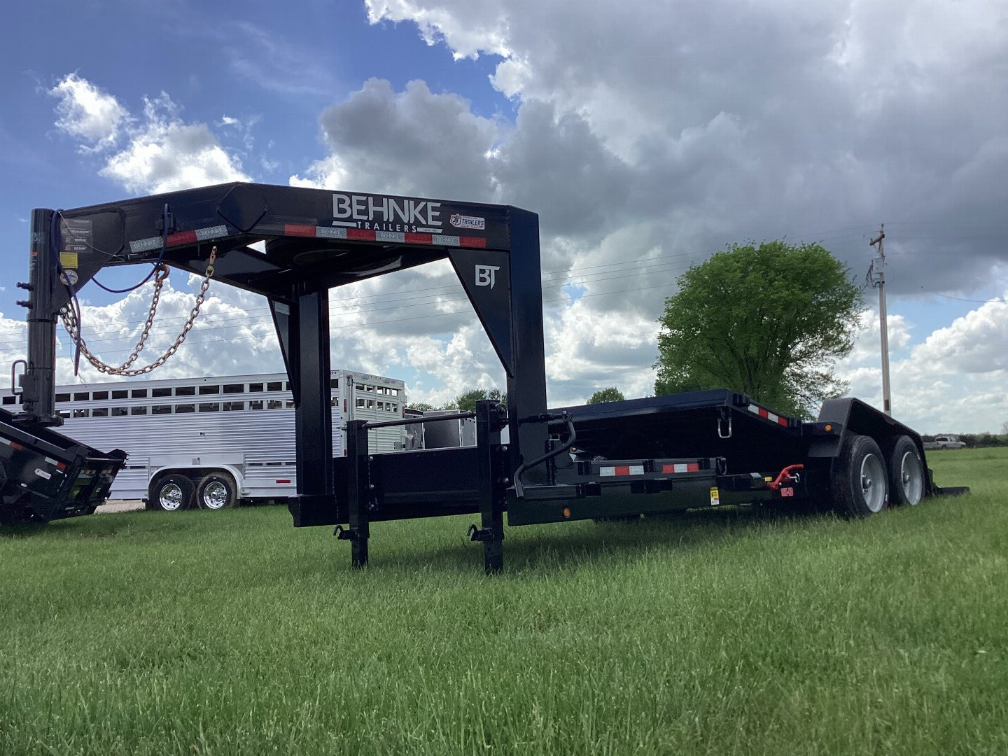 New 2025 Behnke 16+6 Gooseneck Gravity Tilt ,16K