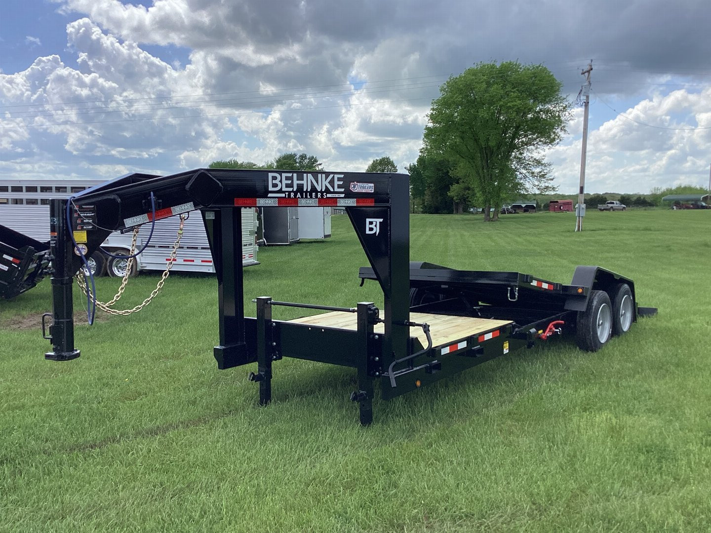New 2025 Behnke 16+6 Gooseneck Gravity Tilt ,16K