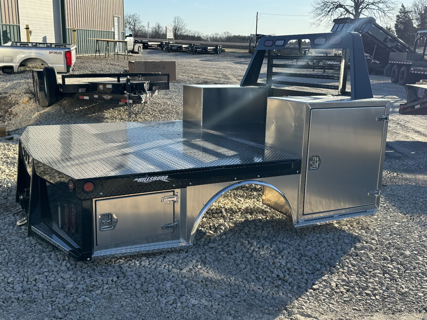 New 2025 Hillsboro STX500 Fits Dually, Cab n Chassis Trucks