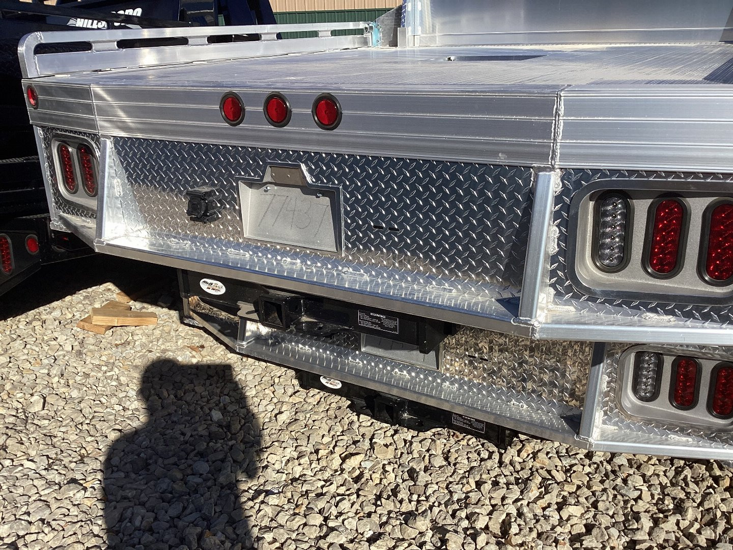 New 2025 Hillsboro 4000 Series Fits Dually, Cab N Chassis Trucks