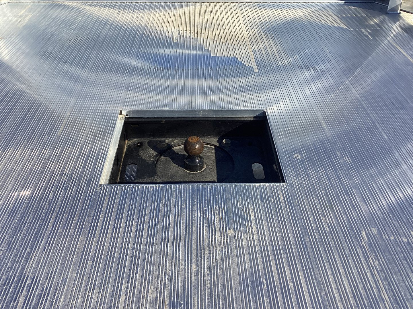 New 2025 Hillsboro 4000 Series Fits Dually, Cab N Chassis Trucks