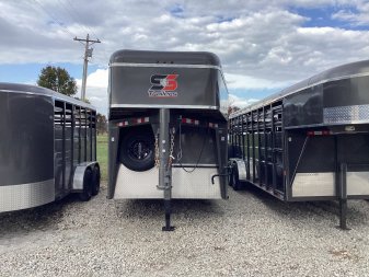 New 2025 S&S 6'8x6'6"x20' Gooseneck Livestock Trailer, 14k