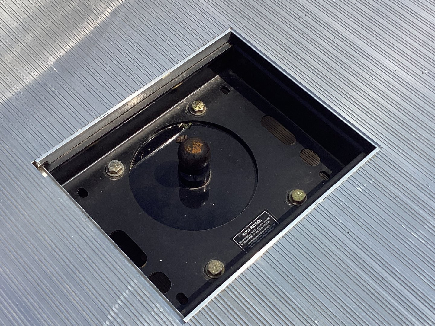 New 2025 Hillsboro 4000 Series Fits Dually, Longbed Trucks