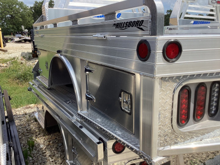 New 2025 Hillsboro 4000 Series Fits Dually, Longbed Trucks