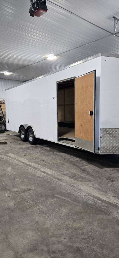 Used RENTAL- 2023 Look Trailers Utility Cargo / Enclosed Trailer