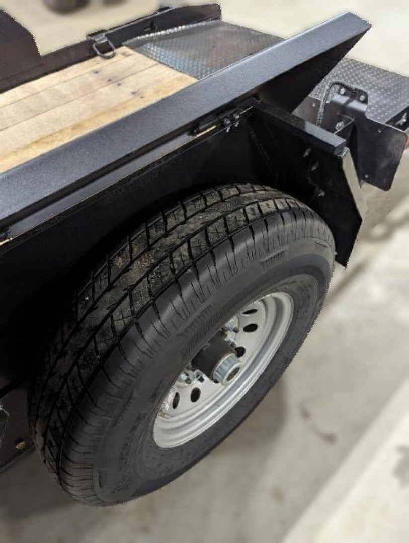 Used RENTAL- 2023 No Ramp 60X12' Hyd Tilt Trailer