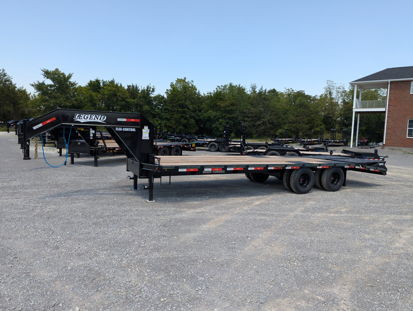New 2025 LEGEND TRAILERS 10225DTF Deckover Trailer