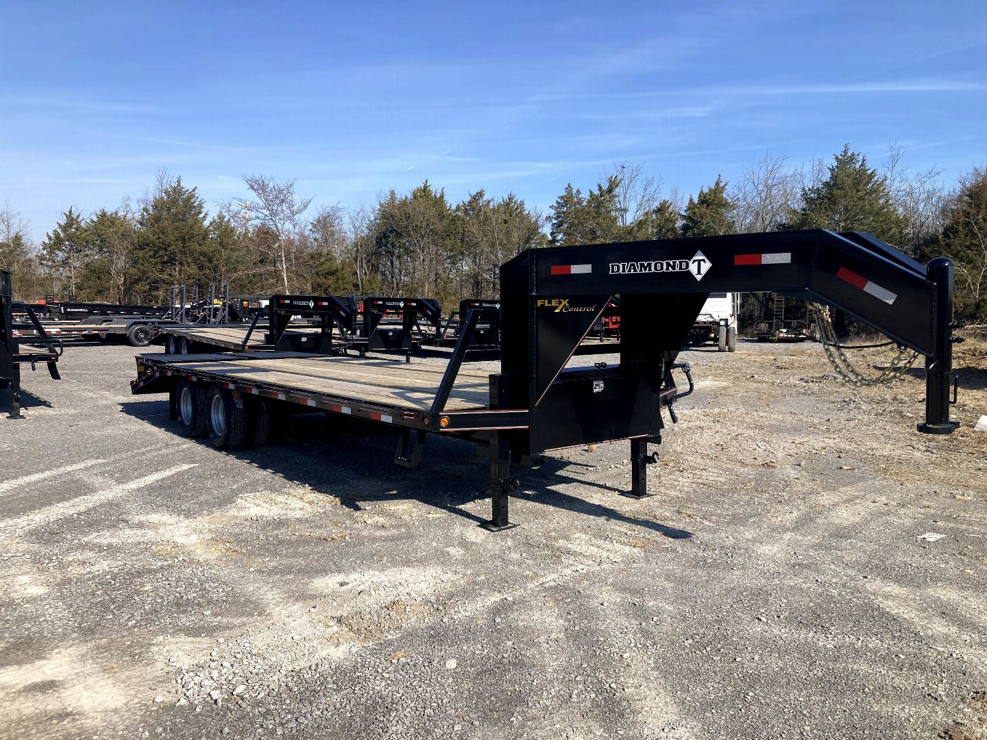 New 2025 DIAMOND T TRAILERS 10230DTF Deckover Trailer