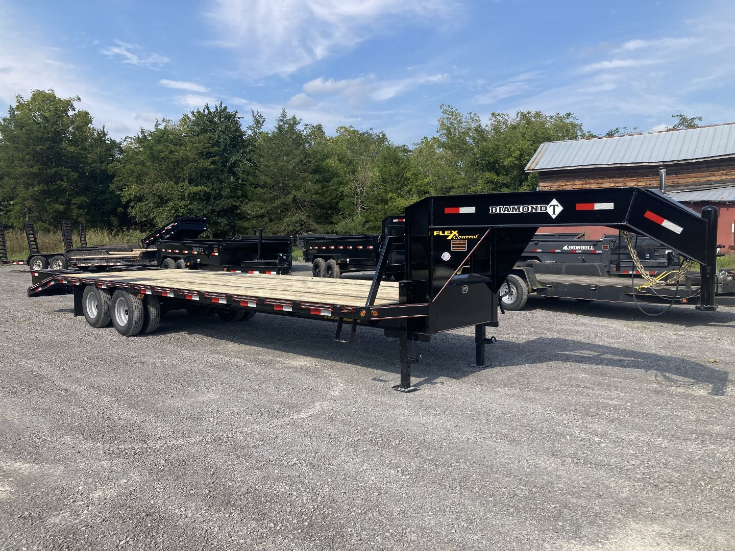 New 2024 DIAMOND T TRAILERS  10230DTF Deckover Trailer