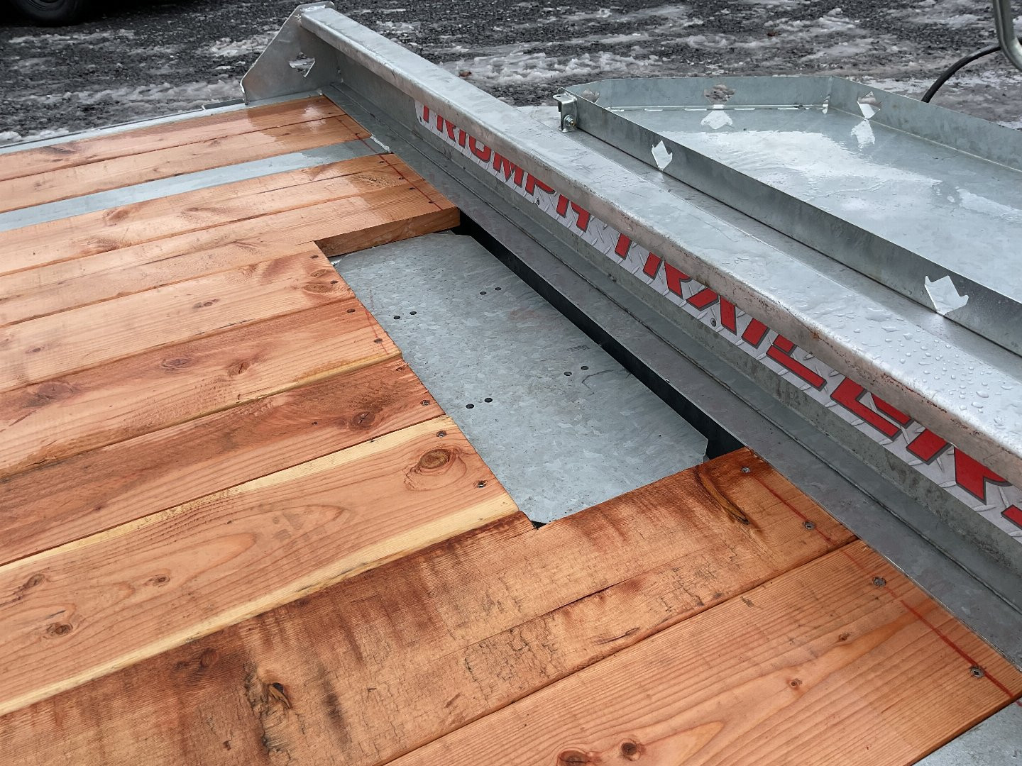 New 2025 Triumph Trailers GMDDF8 Equipment Trailer 102"X25' 14K (20'+5" Dovetail)