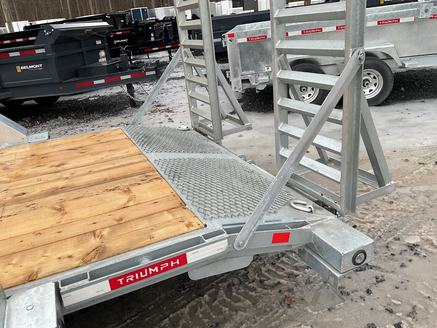 New 2025 Triumph Trailers GBCH9 Equipment Trailer 82"X20' 14K (18'+2' Dovetail)