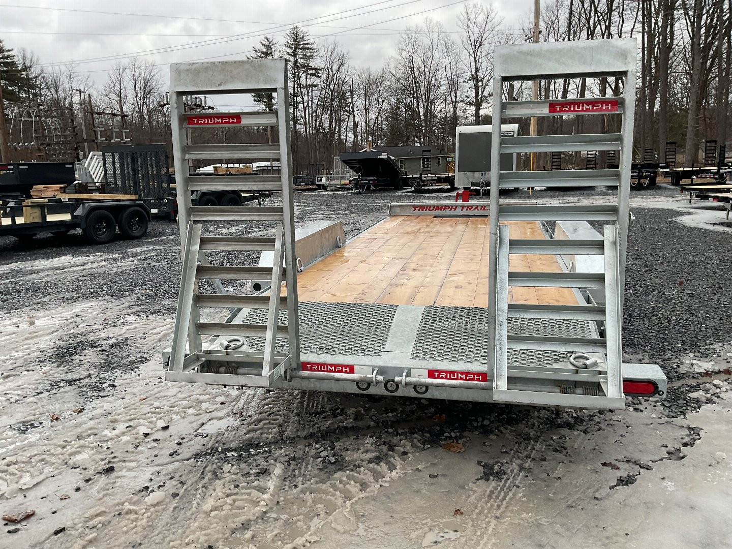 New 2025 Triumph Trailers GBCH9 Equipment Trailer 82"X20' 14K (18'+2' Dovetail)
