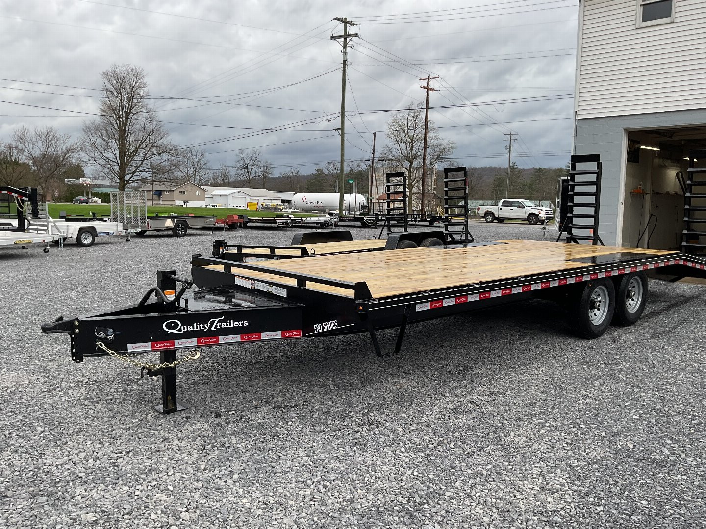 New 2024 Quality Trailers Pro-P Equipment Trailer/Deckover Trailer 16K 23'(18'+5' dovetail)