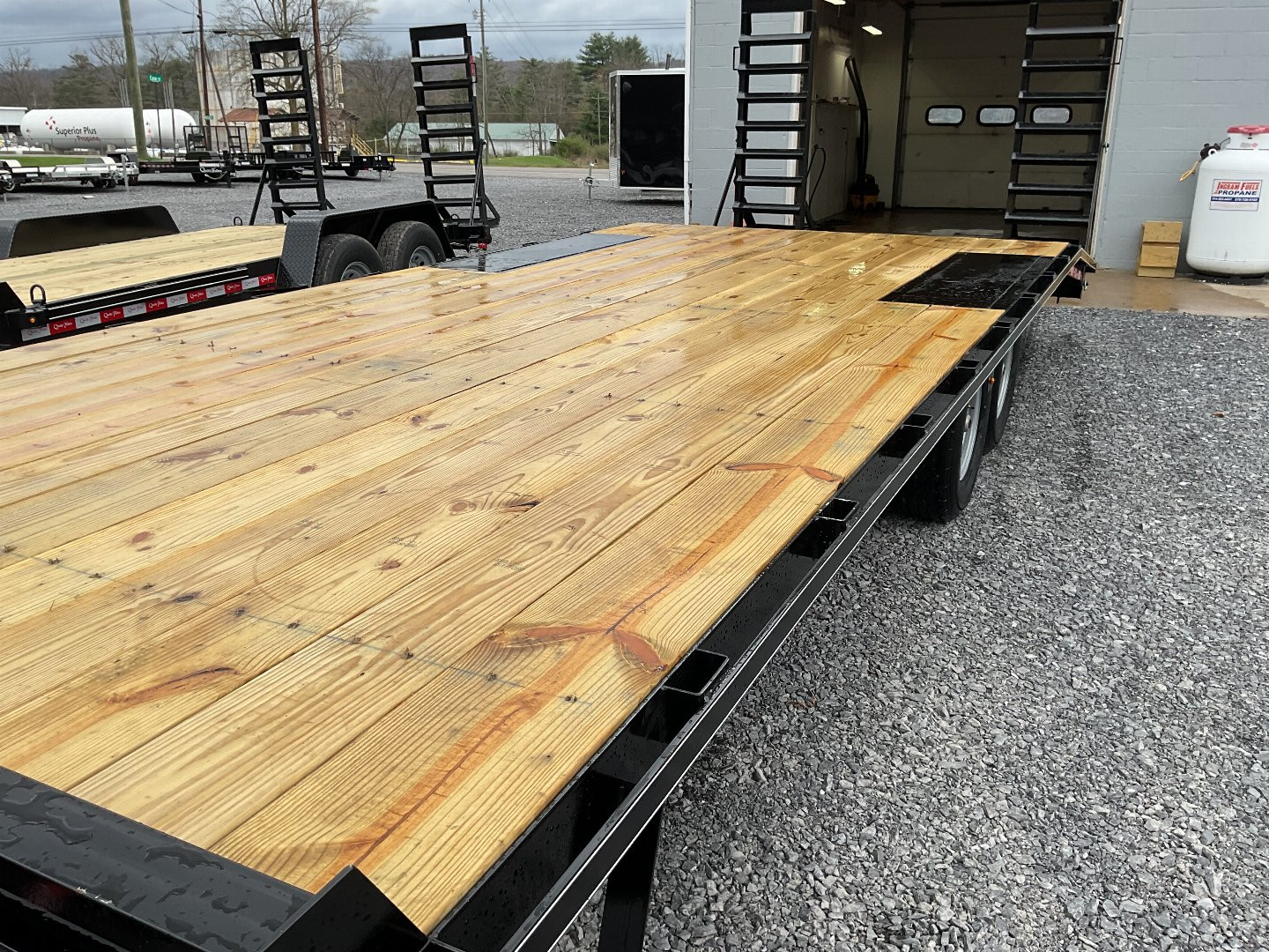 New 2024 Quality Trailers Pro-P Equipment Trailer/Deckover Trailer 16K 23'(18'+5' dovetail)