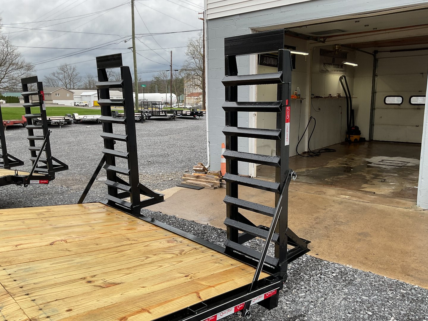 New 2024 Quality Trailers Pro-P Equipment Trailer/Deckover Trailer 16K 23'(18'+5' dovetail)