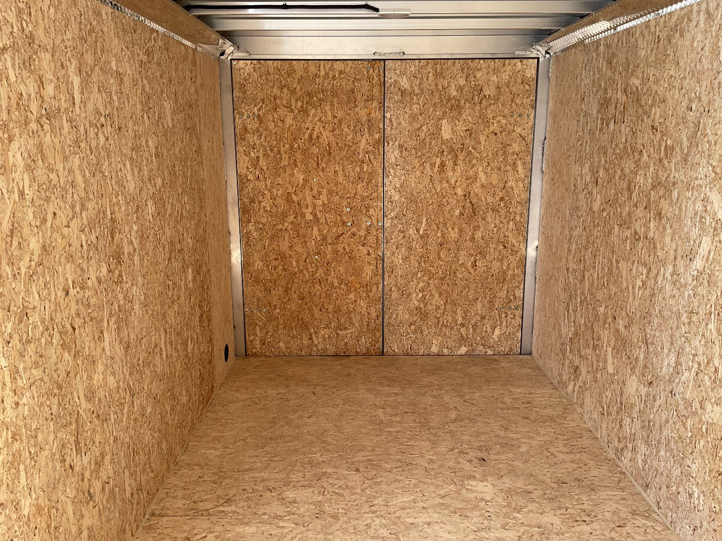 New 2024 DURABULL DBET Cargo / Enclosed Trailer 7x14 7k W/ barn doors
