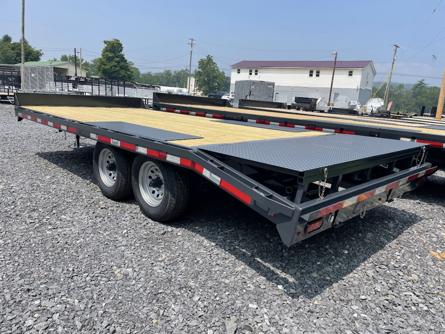 New 2024 BELMONT 91"x17' 10k Deckover Trailer/Equipment Trailer (14'+3' Dovetail)