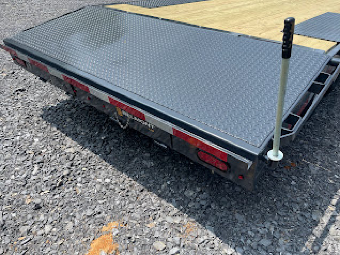 New 2024 BELMONT 91"x17' 10k Deckover Trailer/Equipment Trailer (14'+3' Dovetail)