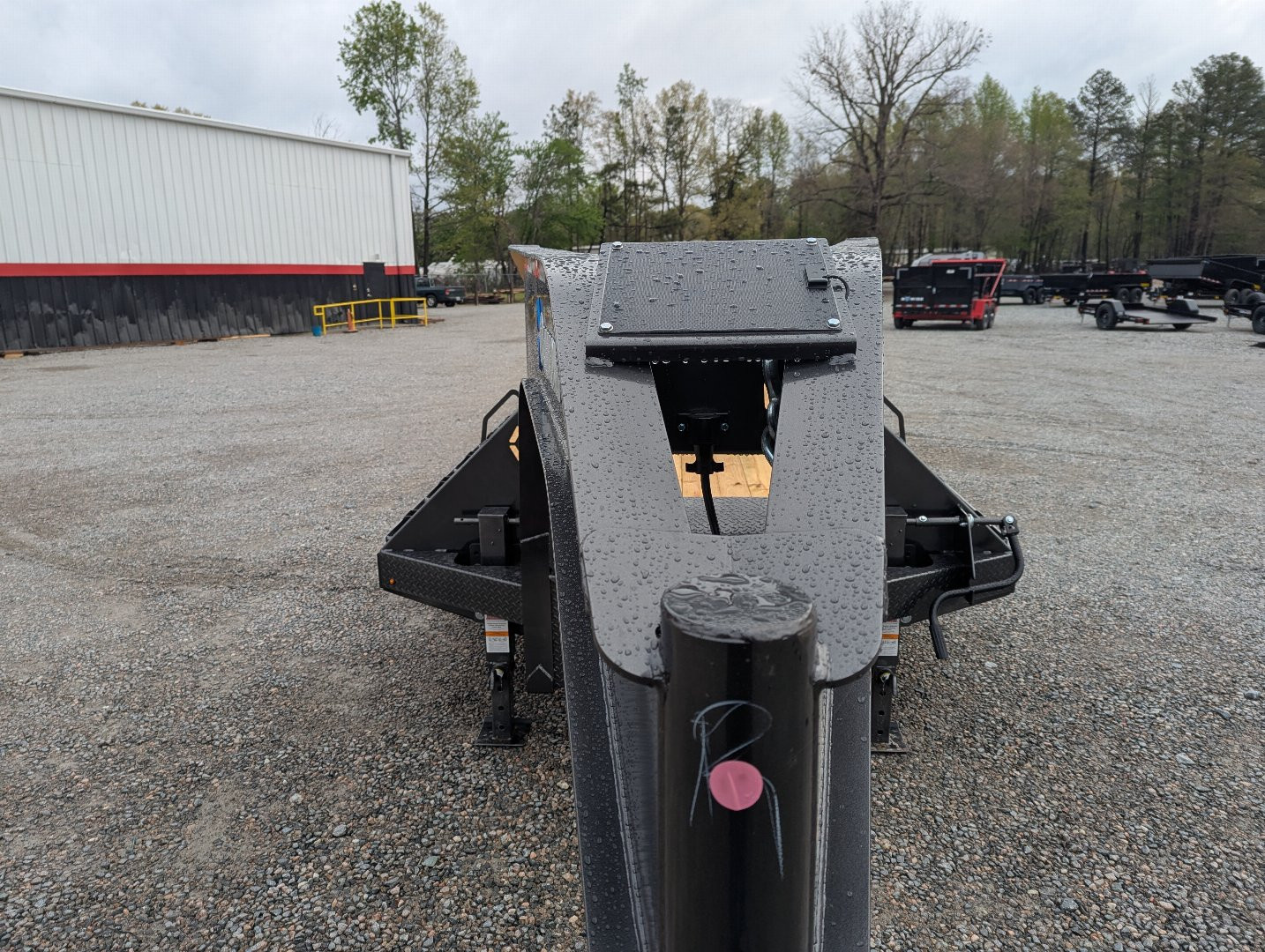 New 2025 Diamond C FMAX 210 32' Tandem Dual Wheel Gooseneck Trailer w/ Hydraulic Dovetail 25000 GVWR