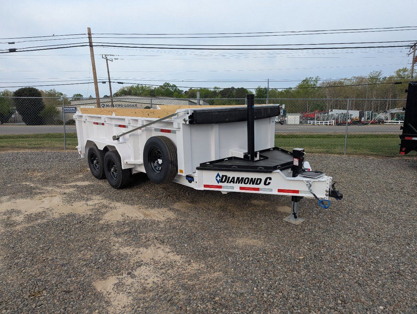 New 2025 Diamond C LPT 207 7x14 Telescopic Dump Trailer 14900 GVWR