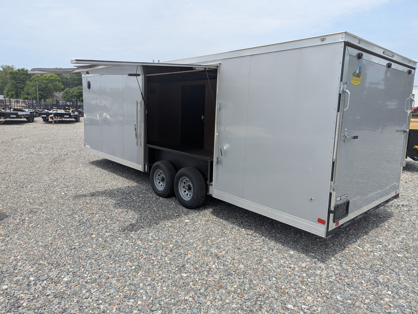 New 2025 Covered Wagon 8.5x24 10K Gold Series w/ Ramp & Escape Door