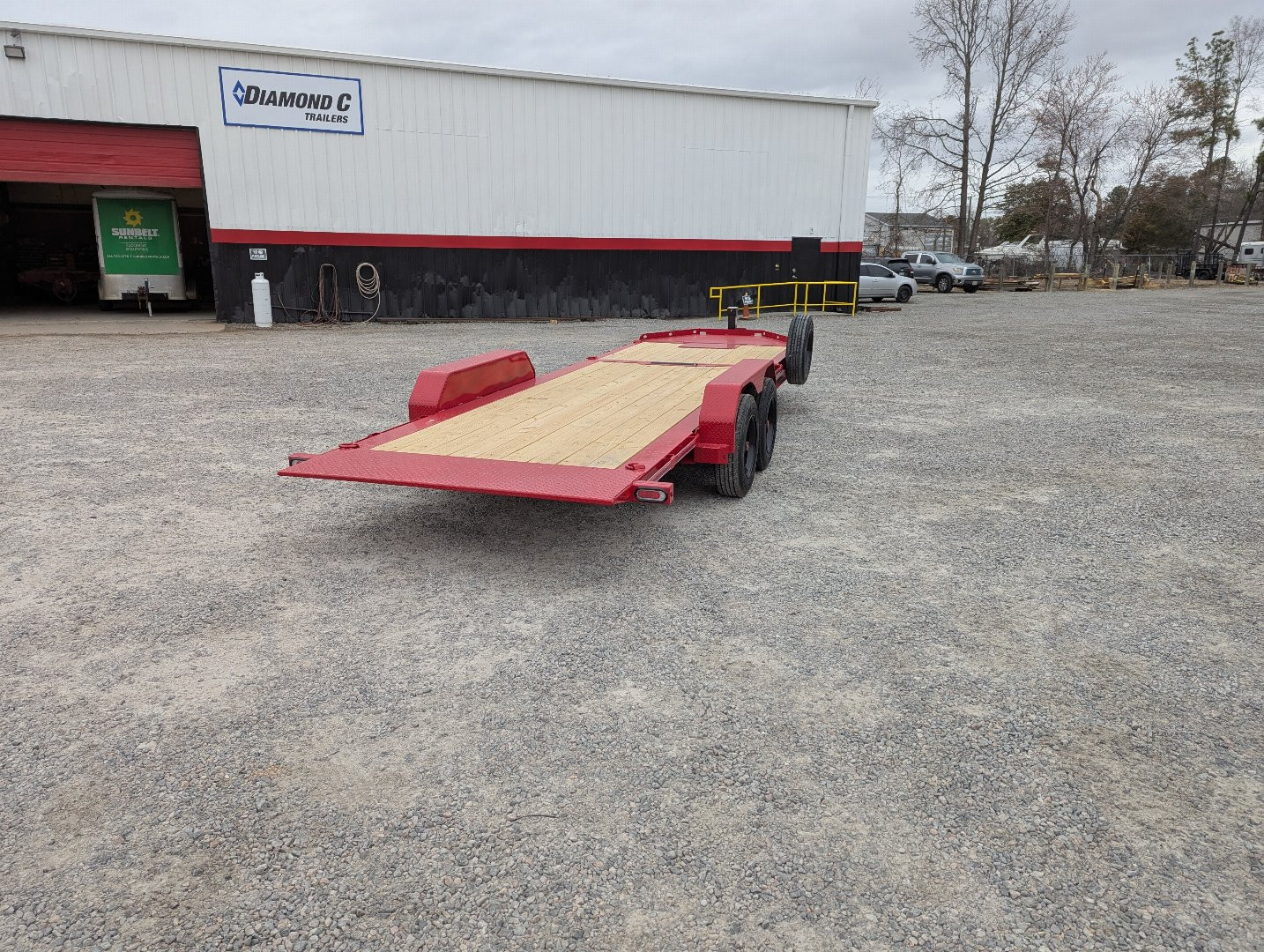 New 2025 Diamond C HDT 208 22' Tilt Equipment Trailer 18000 GVWR